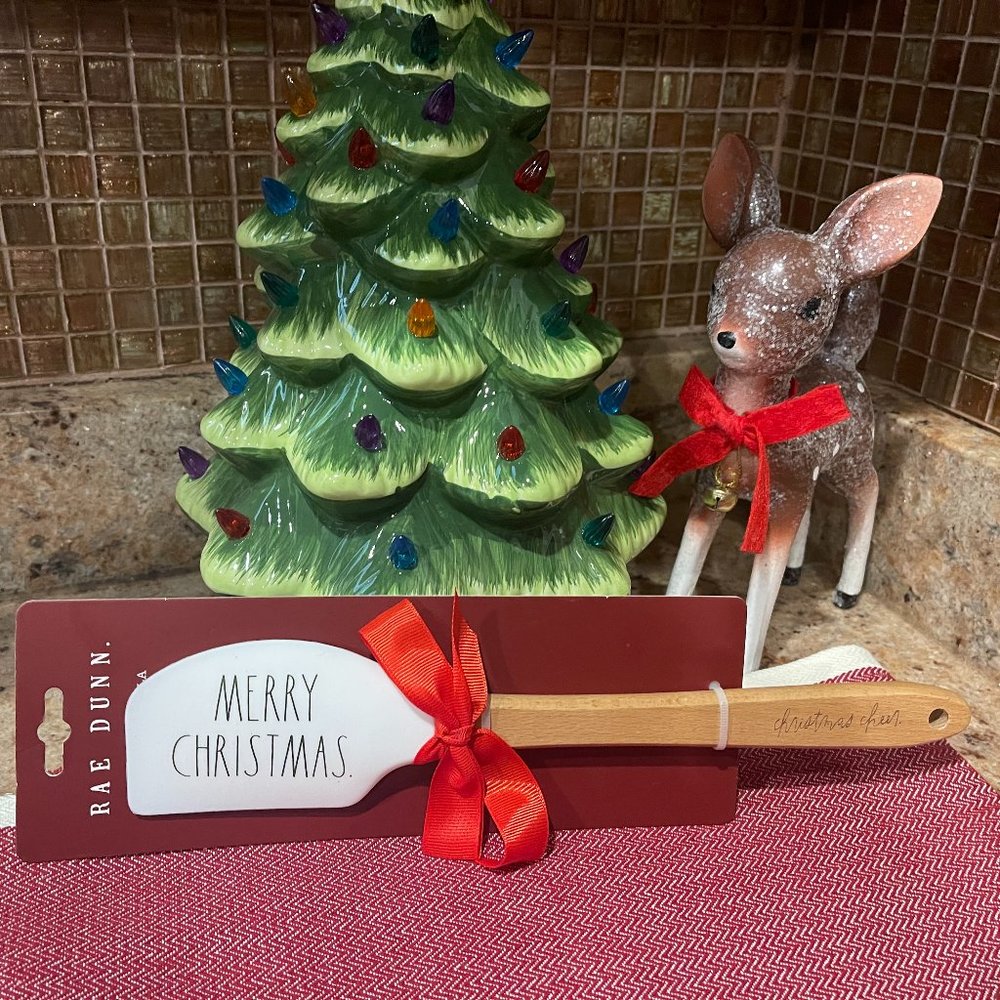 Rae Dunn " Merry Christmas " White Spatula